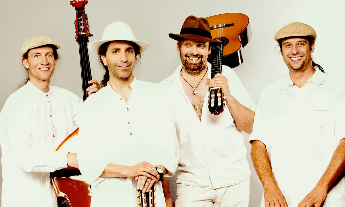 Los Comandantes (fetzige Musik aus Cuba, Mexiko, Spanien), am 24